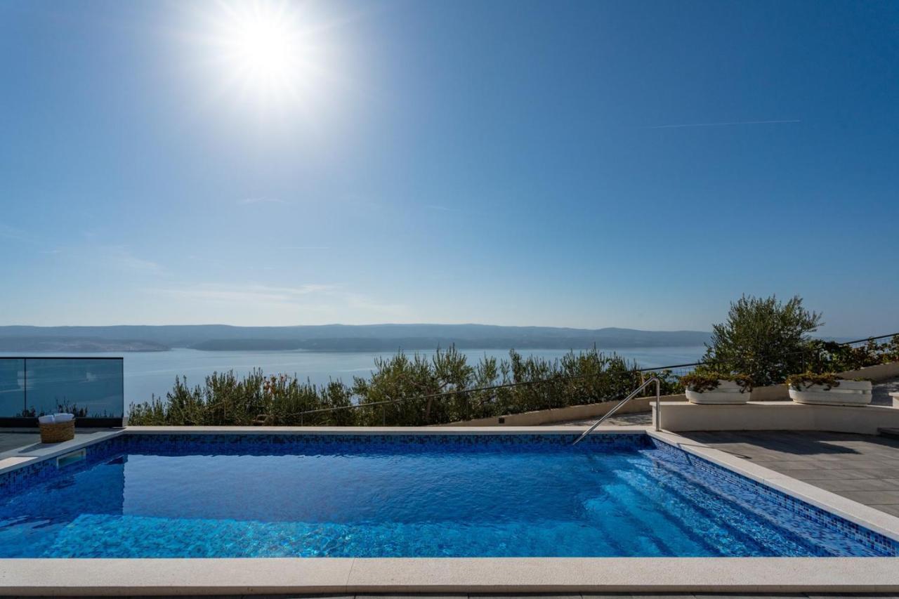 Villa Dream With Private Pool, 2 Bedrooms With En-Suite Bathrooms, Sea View オミシュ エクステリア 写真