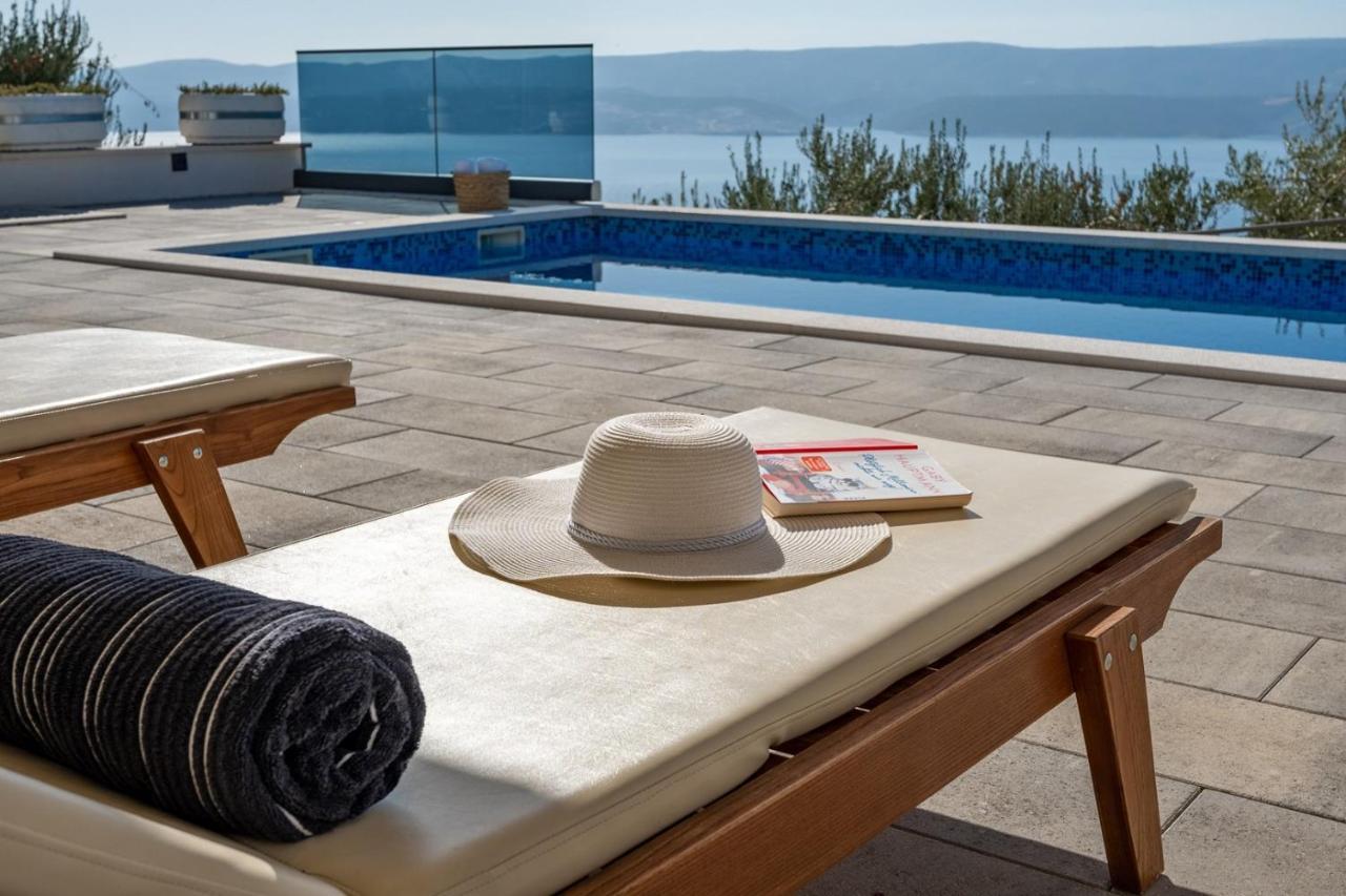 Villa Dream With Private Pool, 2 Bedrooms With En-Suite Bathrooms, Sea View オミシュ エクステリア 写真